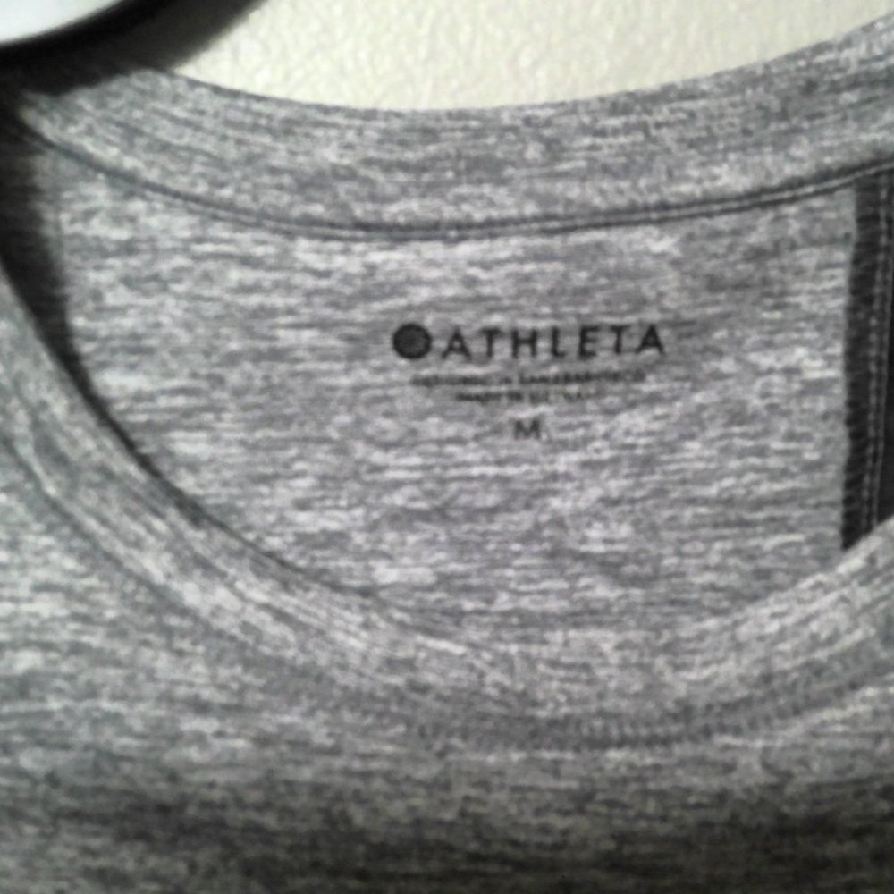 Athleta Pre-Owned Sunlover sleeveless  Sz M - Picture 2 of 5